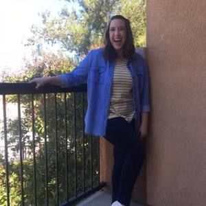 Meet your Posher, Danae